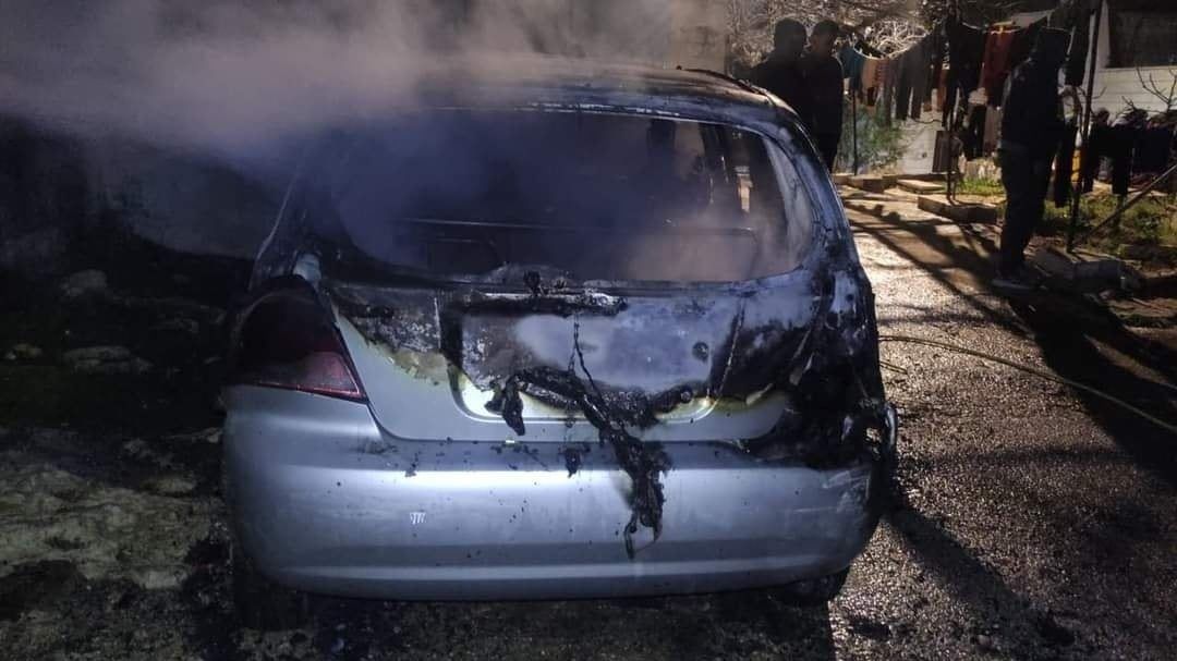 مستوطنون يحرقون أربع مركبات في جالود جنوب نابلس