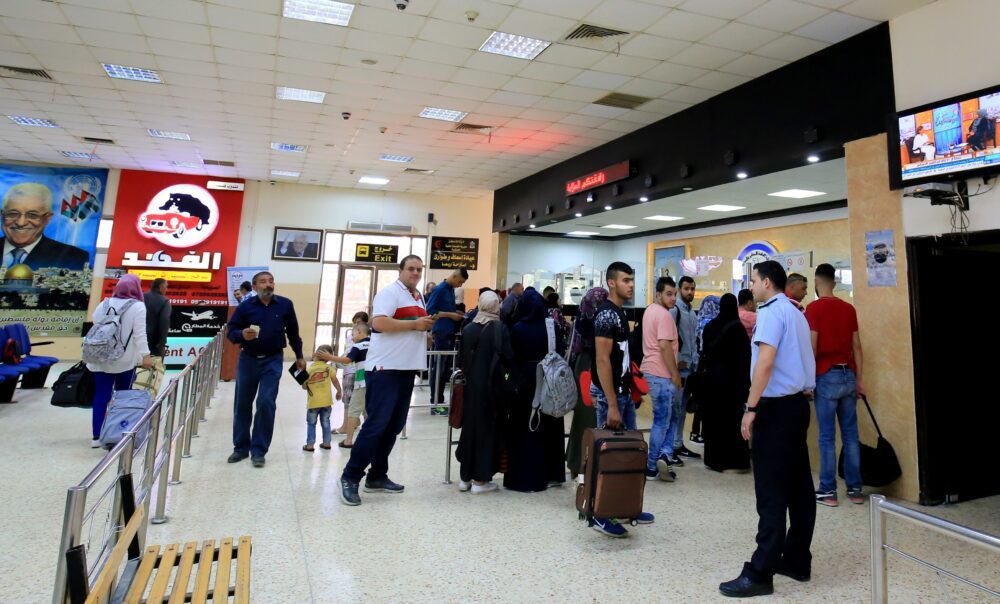 تعديل ساعات العمل على معبر الكرامة الخميس والجمعة المقبلين