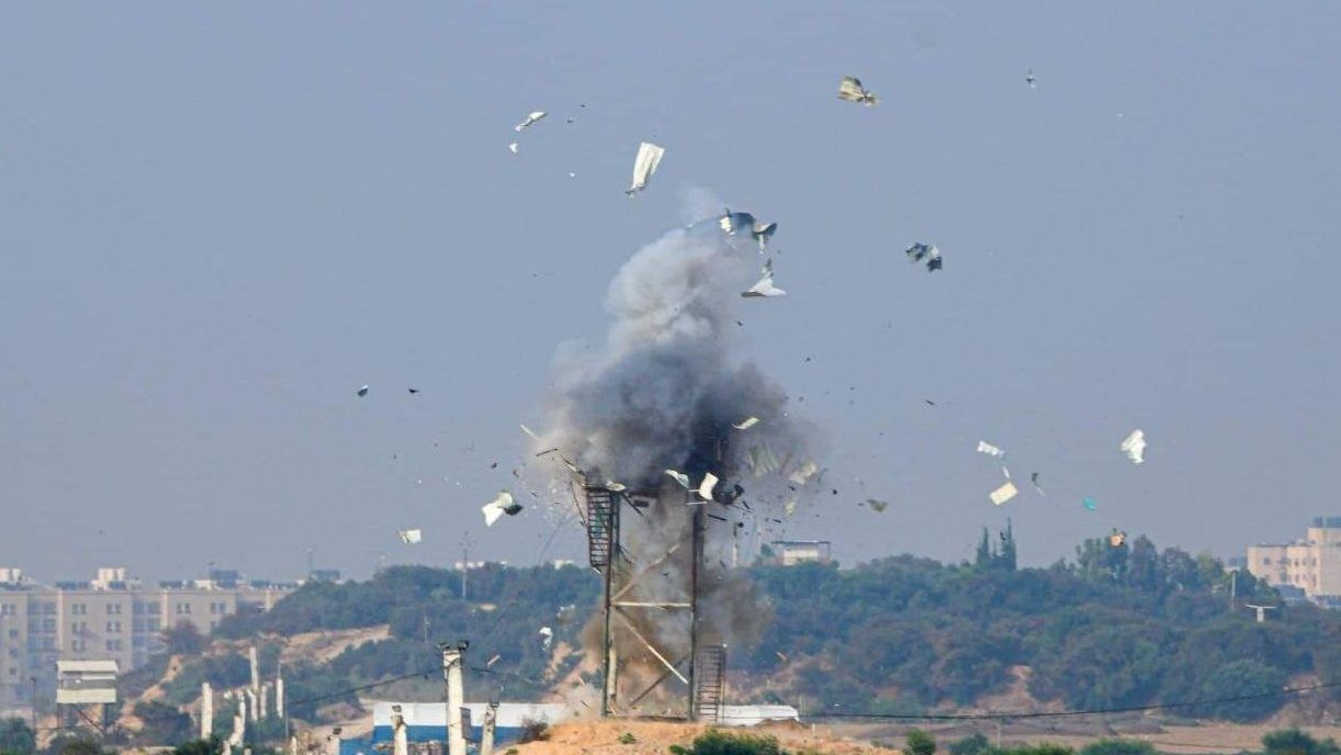 الطيران الحربي الإسرائيلي يشن سلسلة غارات على مواقع في قطاع غزة