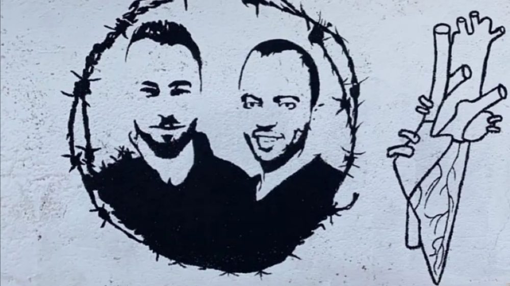 بعد 111 يومًا من الصمود: المعتقل خليل عواودة يعلّق إضرابه عن الطعام