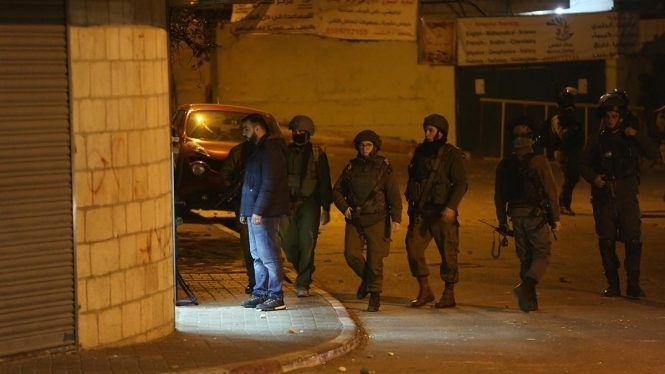 اعتقال 3 مواطنين بالضفة