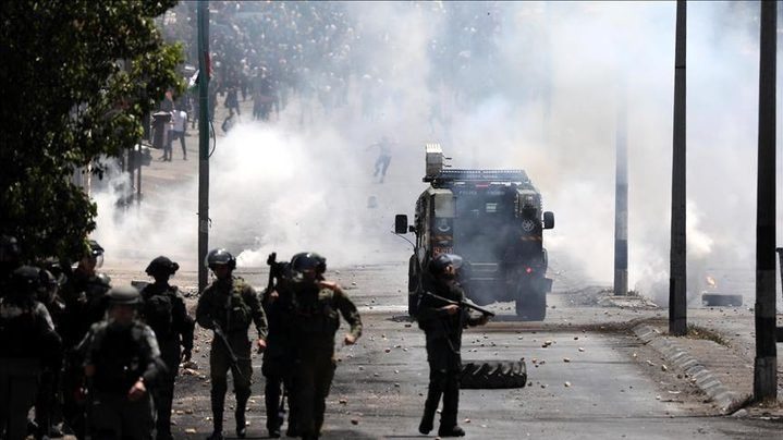 إصابات بالاختناق واعتقال أربعة شبان خلال مواجهات في حوارة