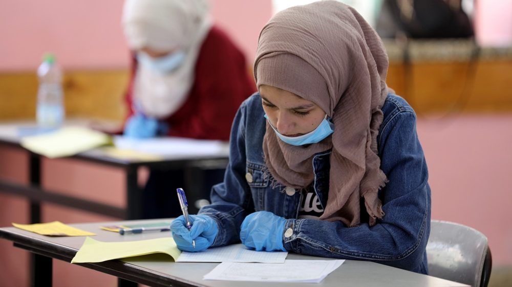 "التربية": امتحان الثانوية العامة عام 2024 سيتحول إلى دورتين