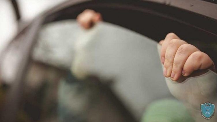 انقاذ طفلتين تركتا داخل مركبة مغلقة في بيت لحم