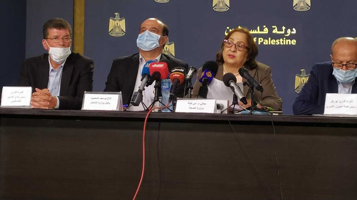 مطالبات بالضغط على إسرائيل للسماح بإدخال أطباء لمعالجة الأسرى المرضى