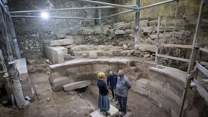 المفتي العام يحذر من خطورة الحفريات التي تستهدف أساسات المسجد الأقصى