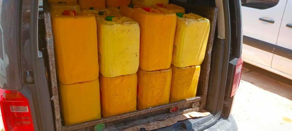 طولكرم: ضبط شاحنة محملة بزيوت قلي مستعمل