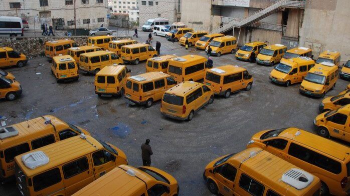 وزارة النقل والمواصلات: لدينا حل جاهز لمنع رفع تسعيرة المواصلات