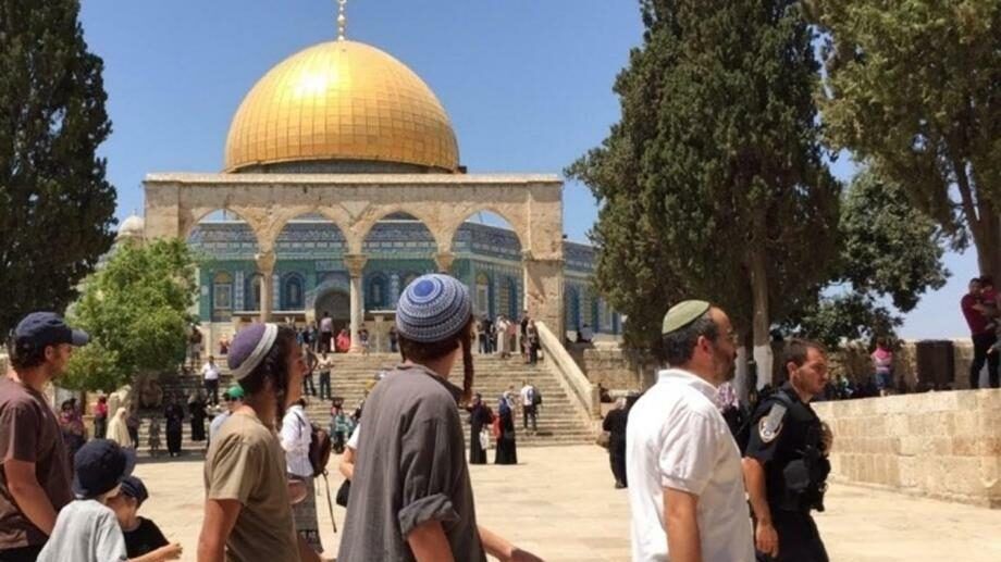 تحذيرات من نية متطرفين يهود اقتحام الأقصى الأحد