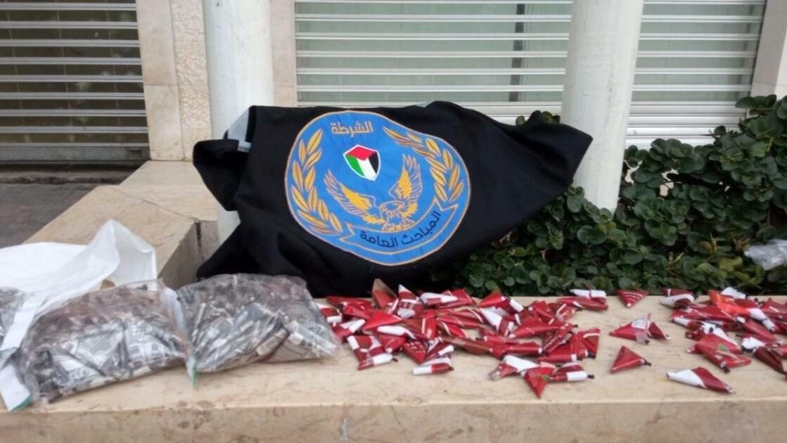 مباحث غزة توقف 4 مواطنين وتضبط 1345 قطعة مفرقعات ومعدات لتصنيعها