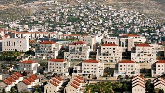 مستوطنة جديدة على أراضي بلدة دير استيا في سلفيت