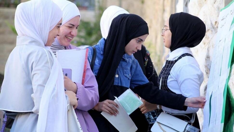 التربية والتعليم تعلن نتائج الدورة الثانية من الثانوية العامة