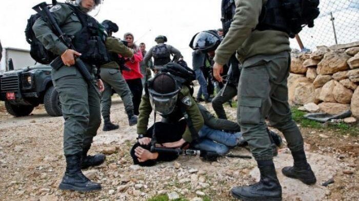 الاحتلال يعتدي بالضرب على فتى جنوب نابلس