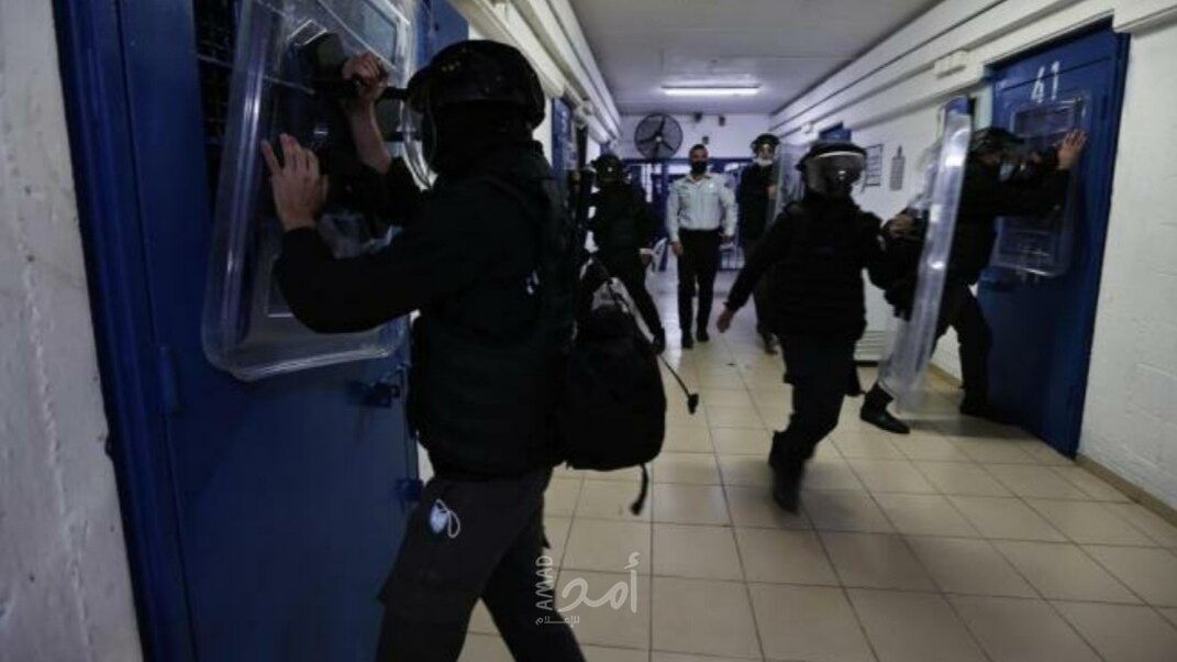 برنامج تصعيدي للأسرى الإداريين في "عوفر"