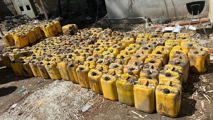 سلطة جودة البيئة تضبط شاحنة محملة بزيوت قلي مستعمل في جنين