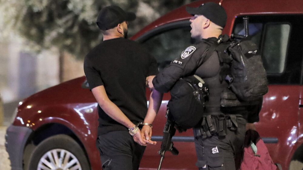 الاحتلال يشن حملة اعتقالات في الضفة