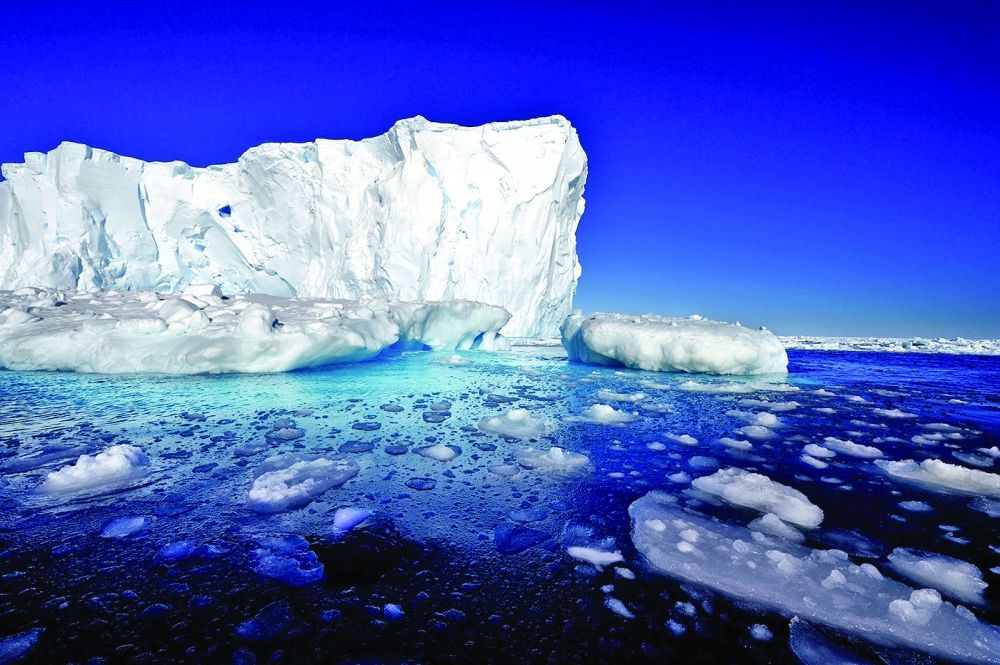 عشر سنوات حاسمة