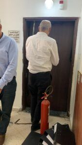 الاحتلال يغلق مؤسسات في رام الله