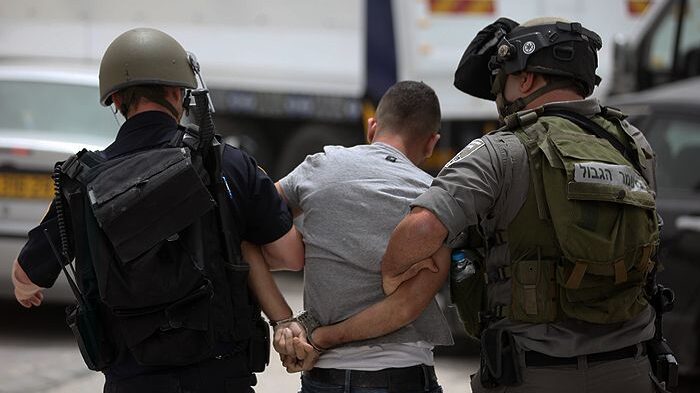 الشاباك يعلن عن اعتقال 7 شبان من عكا على خلفية هبة الكرامة