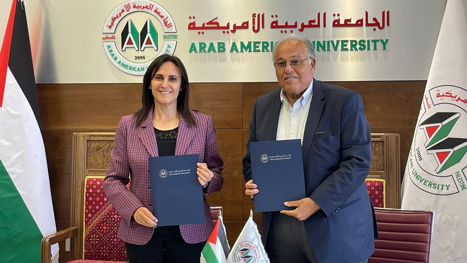 الجامعة توقع اتفاقية تفاهم مع نقابة المعلوماتية التكنولوجية