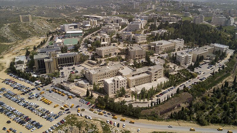 مجلس أمناء بيرزيت يعلق العمل في الجامعة لأسبوع مع اخلاء الحرم بشكل كامل