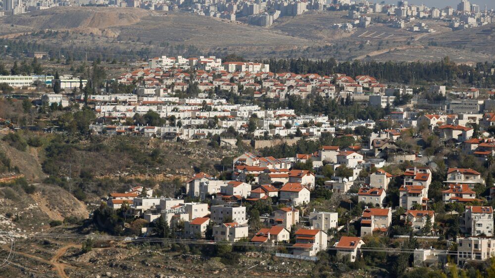 "مقاومة الجدار": المصادقة على 3 مخططات اسنيطانية جديدة وايداع 7 أخرى خلال آب