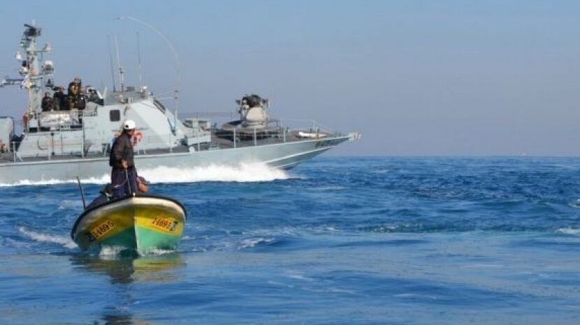 بحرية الاحتلال تستهدف الصيادين شمال قطاع غزة