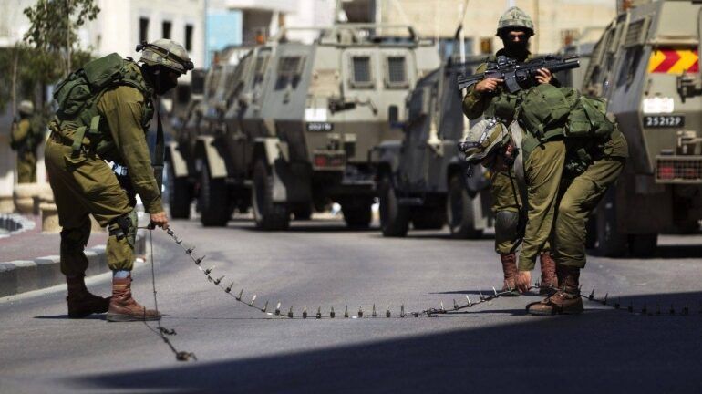 حصار القدس ونابلس وجنين يعمق جراح الاقتصاد الفلسطيني