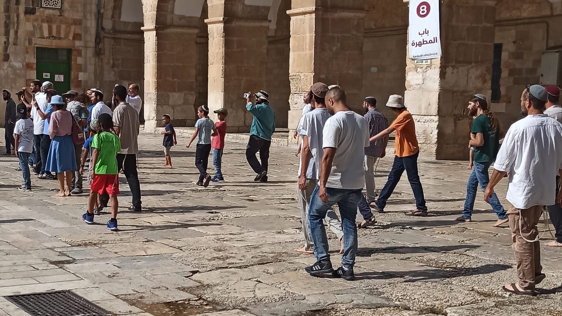 قوات الاحتلال تقتحم الأقصى بالتزامن مع اقتحامات المستوطنين