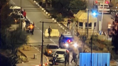 مقتل مستوطن واصابة آخرين باطلاق نار قرب منزل بن غفير في مستوطنة "كريات اربع" واستشهاد المنفذ