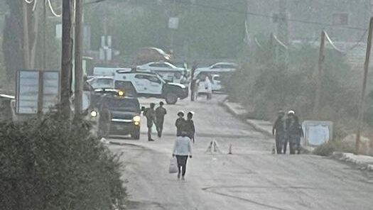 الاحتلال يغلق اللبن الشرقية ومستوطنون يؤدون طقوسا تلمودية عند مدخلها