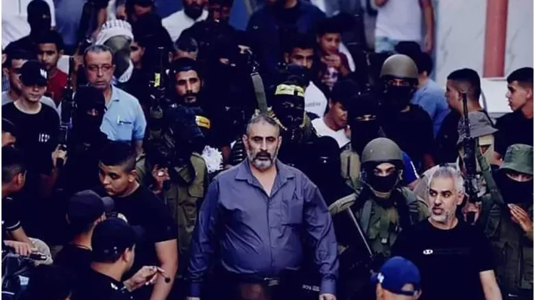 "أبو رعد" .. أيقونة فلسطين الجديدة