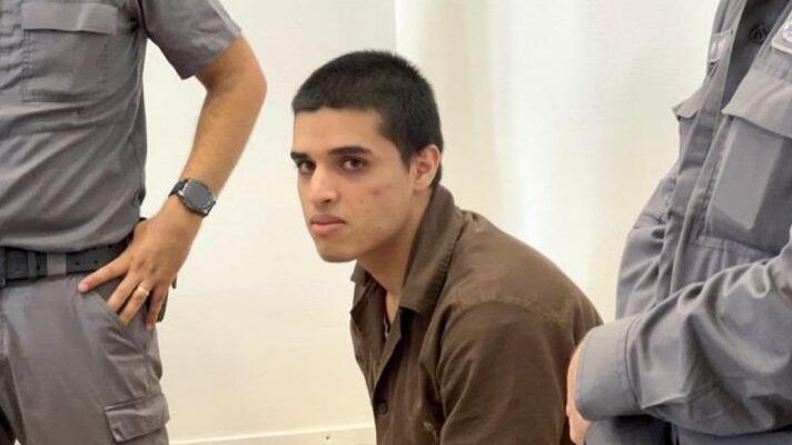 أحمد مناصرة يدخل عامه الـ 8 في سجون الاحتلال