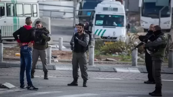 الاحتلال يُحكم حصاره على مخيم شعفاط بالقدس