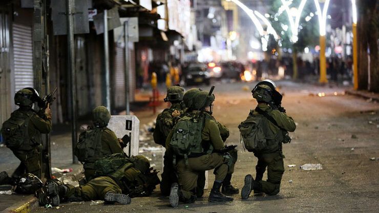 اعتقال فتى.. إصابات خلال مواجهات مع الاحتلال في مناطق متفرقة بالضفة والقدس