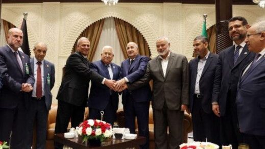 أجواء إيجابية خيمت على جلسة الحوار الوطني بالجزائر