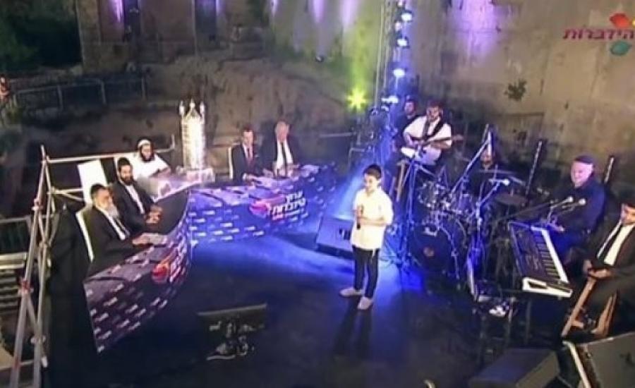 للمرة الثانية خلال أقل من شهر: مستوطنون يدنسون الحرم الإبراهيمي ويقيمون حفلا غنائيا داخله