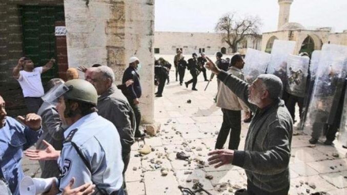 32 عاما على مجزرة المسجد الأقصى الأولى