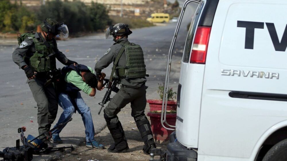 إصابة 5 صحفيين في اعتداء لقوات الاحتلال غرب نابلس