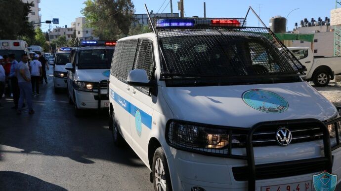 الشرطة تقبض على اشخاص بحوزتهم مواد يشتبه انها مخدرة في اريحا