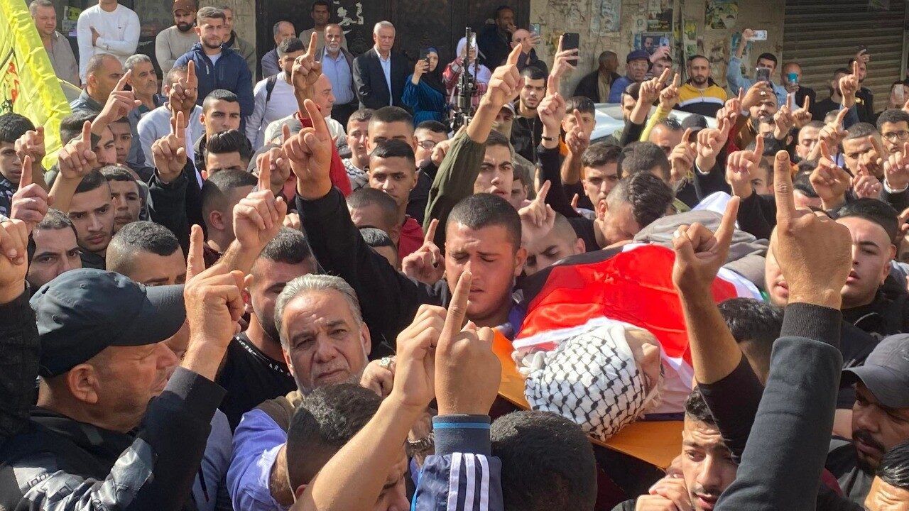 تشييع جثمان الشهيد السعدي في مخيم جنين