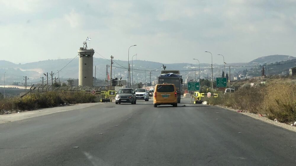 الاحتلال يرفع حصاره عن مدينة نابلس