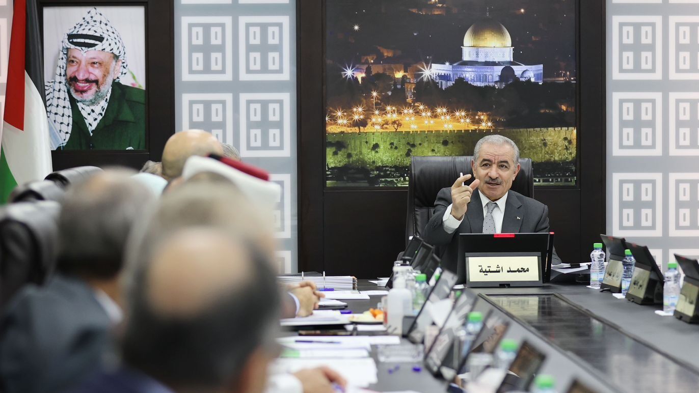 اشتية: الحكومة الإسرائيلية المقبل تتوعد بمزيد من التصعيد على أوضاع متوترة من الأساس