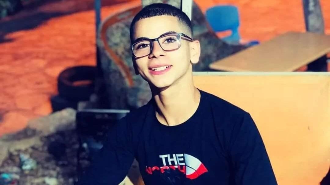 نابلس تُشيّع جثمان الطفل أحمد شحادة