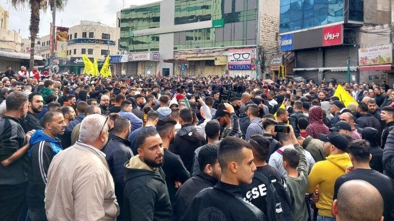 نابلس: جماهير شعبنا تشيع جثماني الشهيدين حرز الله وأبو كشك