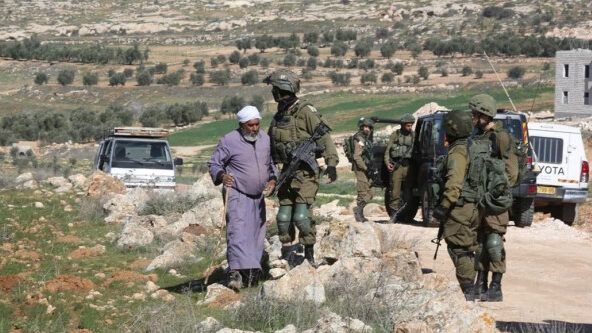 بحجة التدريبات العسكرية: الاحتلال يطرد ست عائلات من مساكنها في خربة حمصة بالأغوار