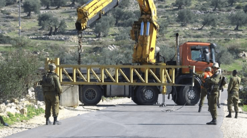 لليوم الثاني: الاحتلال يغلق البوابة الحديدية على مدخل كفل حارس