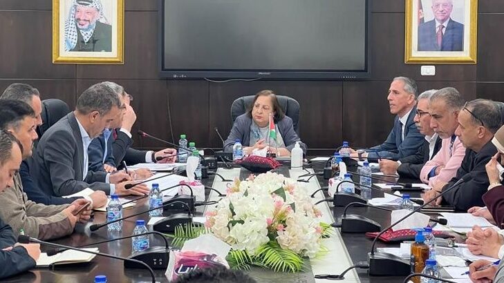 وزيرة الصحة تؤكد أهمية إحداث "تصويب كامل لقطاع المستشفيات الحكومية"