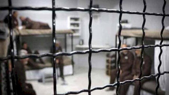 تدهور طرأ على الوضع الصحي للأسير أحمد أبو عميرة