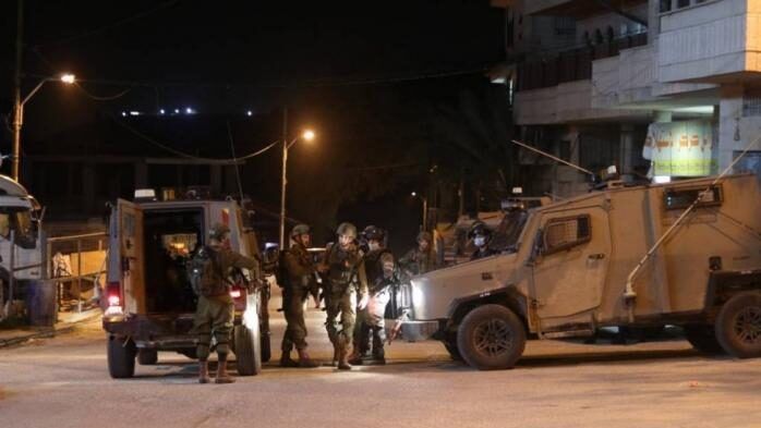 مقاومون يطلقون النار صوب قوات الاحتلال ومواجهات شمال الخليل